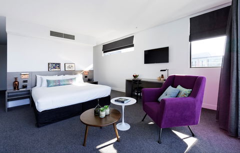Alpha Mosaic Hotel Brisbane - Tourism Canberra 1