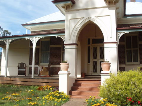Ardlethan Bed And Breakfast - Tourism Canberra 0