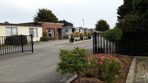 Bay View Holiday Village - Tourism Canberra 0