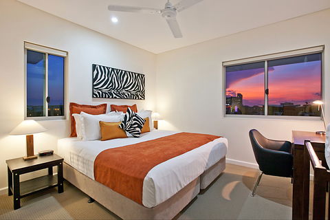 Beachlife Sands 3 Bedroom Harbour View Apartment - Tourism Canberra 0