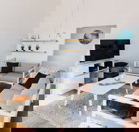 BonniEscape - Island Style Living - Tourism Canberra