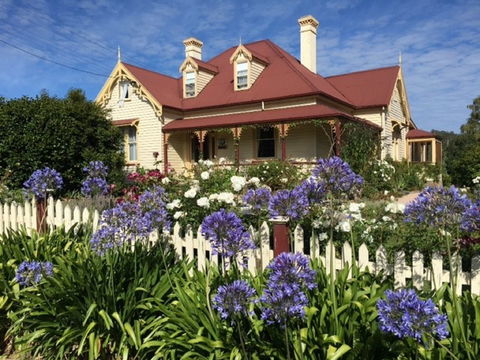 Cambridge House B&B - Tourism Canberra 0