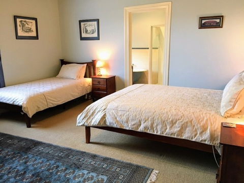 Cambridge House B&B - Tourism Canberra 2