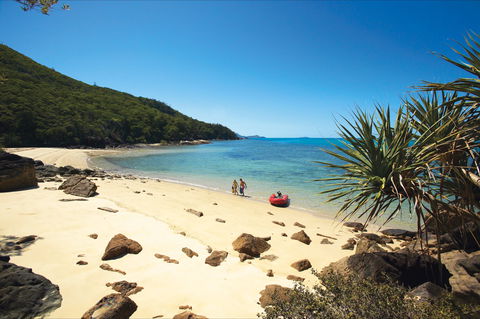 Chance Bay, Whitsunday Island - Tourism Canberra 0
