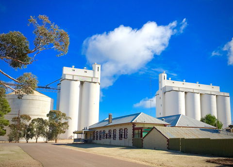 Darke Peak Hotel - Tourism Canberra 2