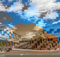 Empire Hotel - Tourism Canberra