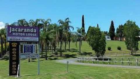 Jacaranda Motor Lodge - Tourism Canberra 0