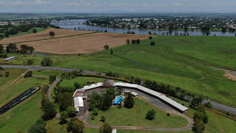 Jacaranda Motor Lodge - Tourism Canberra 1