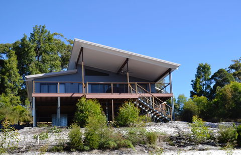 Kokomo At Kingfisher Bay - Tourism Canberra 0