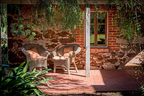 Lucy's House - Tourism Canberra 0