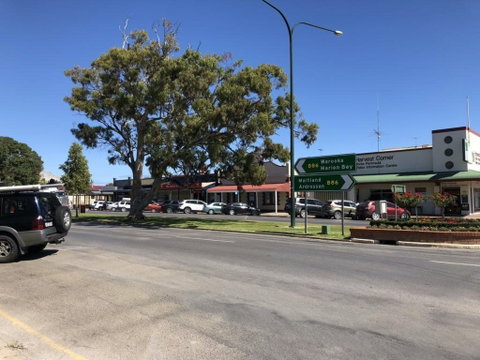 Minlaton Hotel - Tourism Canberra 1