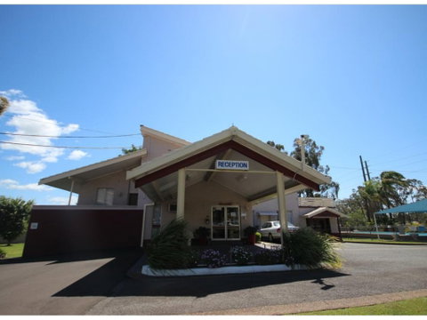 Molly Morgan Motor Inn - Tourism Canberra 1