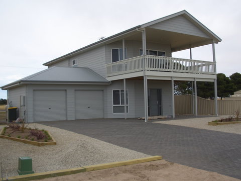 Moonlight Escape - Tourism Canberra 0