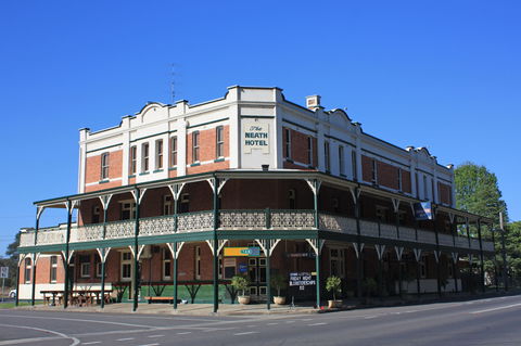 Neath Hotel - Tourism Canberra 0