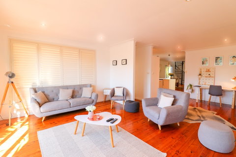 Pacific Beachhouse - Tourism Canberra 1
