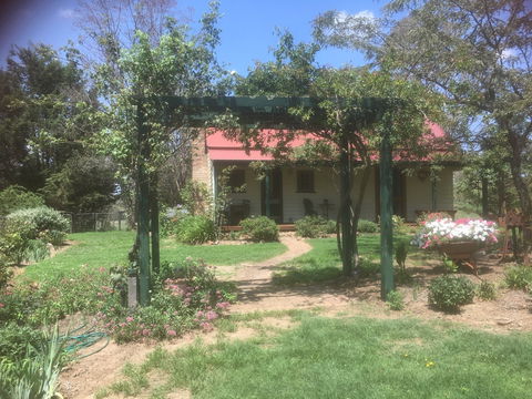 Red Hill Cottage - Tourism Canberra 1