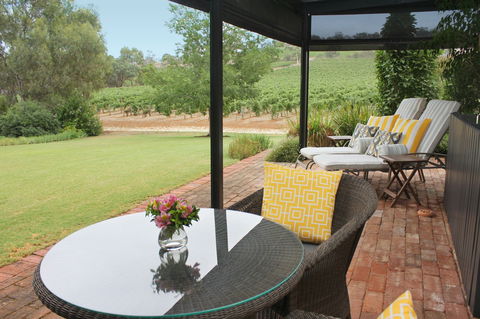 Seppeltsfield Vineyard Cottage - Tourism Canberra 2