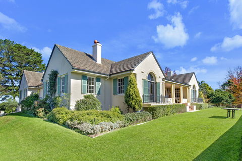 Silvermere Guesthouse - Tourism Canberra 0