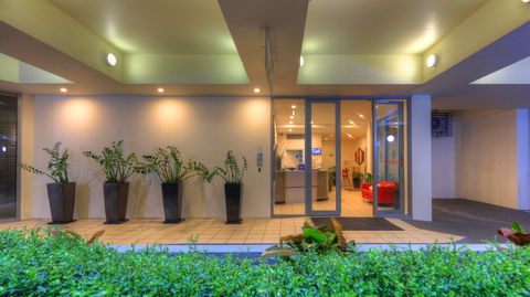 The Dunes Cotton Tree - Tourism Canberra 1