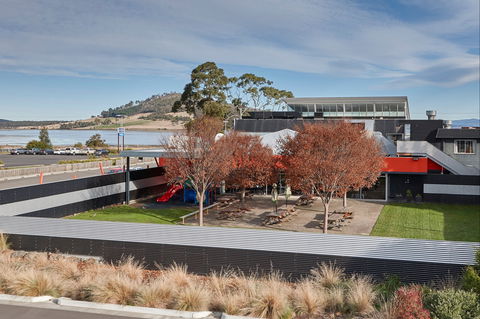 The Foreshore Motel & Tavern (Hobart) Lauderdale - Tourism Canberra 0