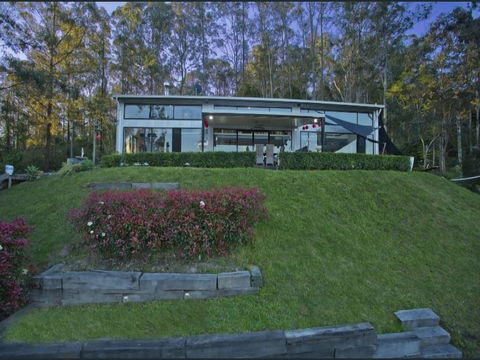 The Barrough - Tourism Canberra 0
