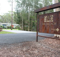 The Francis Retreat - Bonny Hills - Tourism Canberra