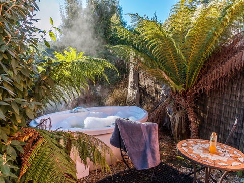 Tin Dragon Trail Cottages - Tourism Canberra 1