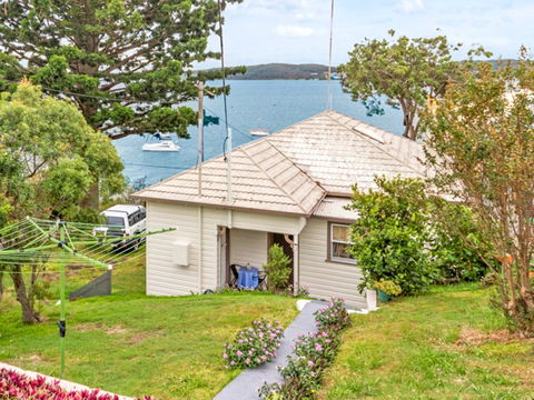 Tommy's Lakehouse - Tourism Canberra 1