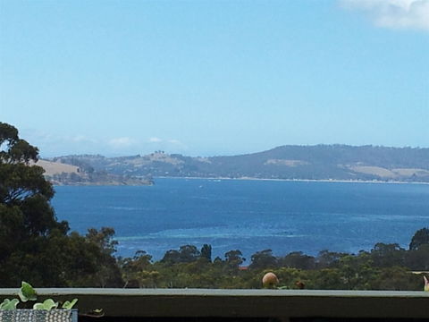 Waterview Gardens B&B - Tourism Canberra 1
