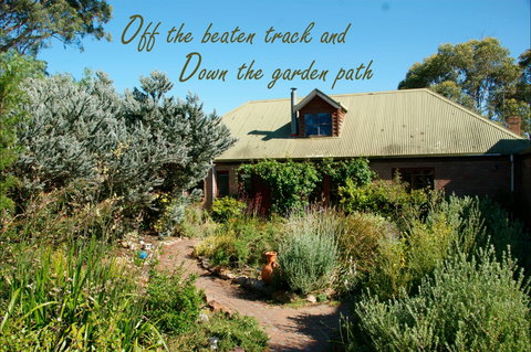 Wind Song Bed And Breakfast - Tourism Canberra 0