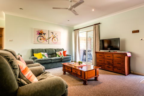 A Larks Nest - Tourism Canberra 2
