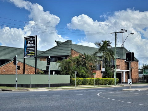 Archer Park Motel - Tourism Canberra 1