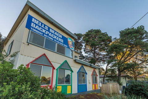 Bells Beach Backpackers - Tourism Canberra 0