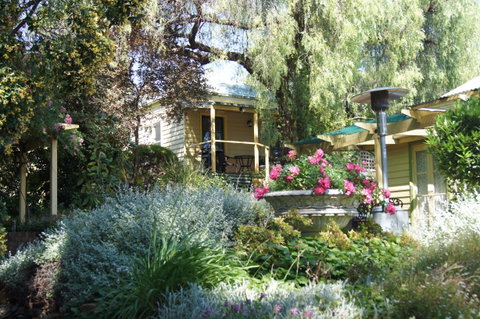 Bendigo Cottages Bed And Breakfast - Tourism Canberra 0