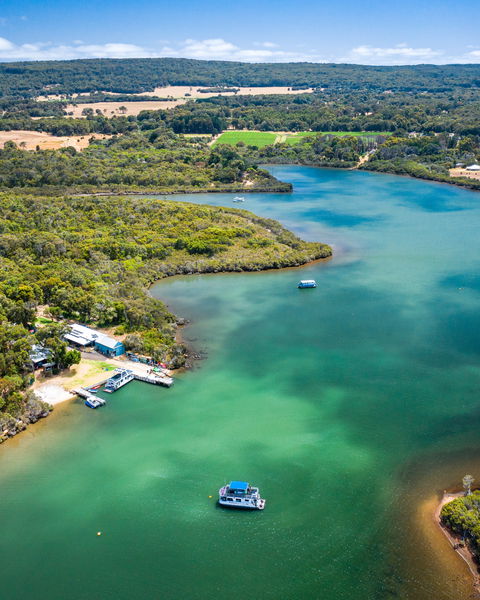 Blackwood River Houseboats - Tourism Canberra 0