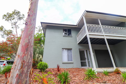 Blackbutt Family Loft Townhouse - Tourism Canberra 0