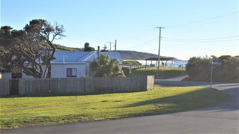 By The Beach At Catho - Tourism Canberra 0