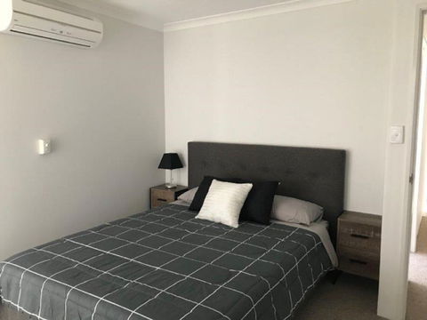 Canalside Family Getaway - Tourism Canberra 1