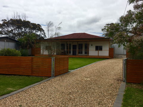 Carry Getaway - Tourism Canberra 0