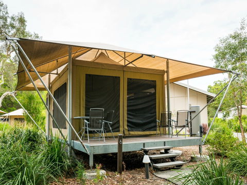Castaways Moreton Island - Tourism Canberra 2