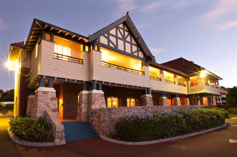 Caves House Hotel Yallingup - Tourism Canberra 0