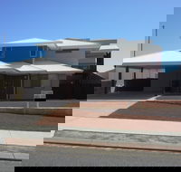 Cozzys Condo Luxury Beach House - Tourism Canberra