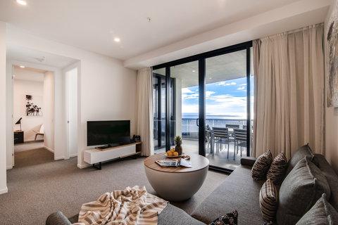 Iconic Kirra Beach Resort - Tourism Canberra 2