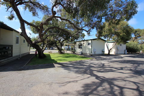 Minlaton Caravan Park - Tourism Canberra 2
