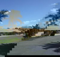 Paradise Lakes Motel - Tourism Canberra