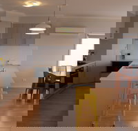 Pelican Place - Tourism Canberra