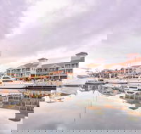 Ramada by Wyndham Hope Harbour - Tourism Canberra