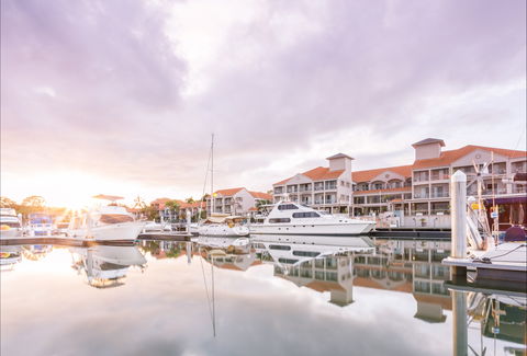 Ramada By Wyndham Hope Harbour - Tourism Canberra 0