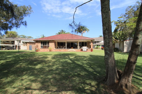 Ray Of Sunshine-Waterfront Reserve - Tourism Canberra 0