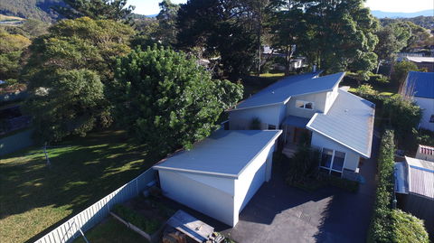 Renown House - Tourism Canberra 0